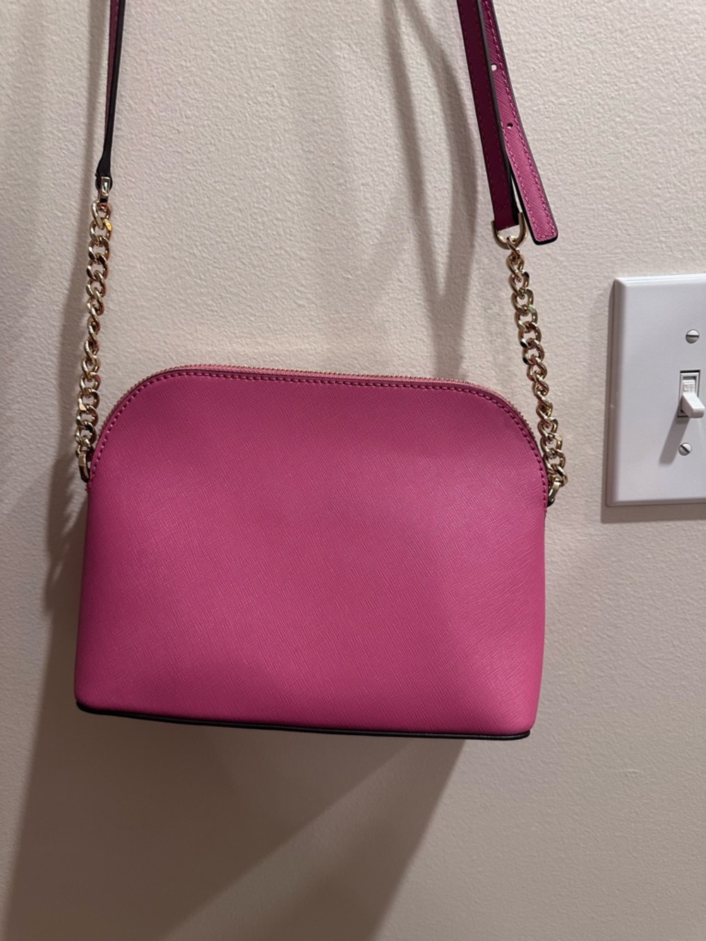 Michael Kors Pink and Cream Colorblock Crossbody with Gold Chain - Picture 5 of 7